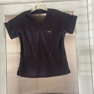 Iguana Med scrub top and pants